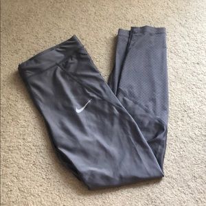 Grey Nike leggings